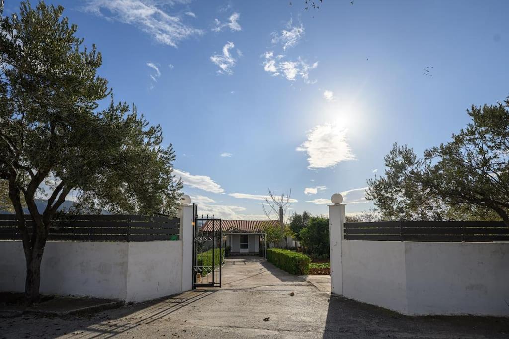 Farmbill Βίλα Μαρκόπουλο Εξωτερικό φωτογραφία